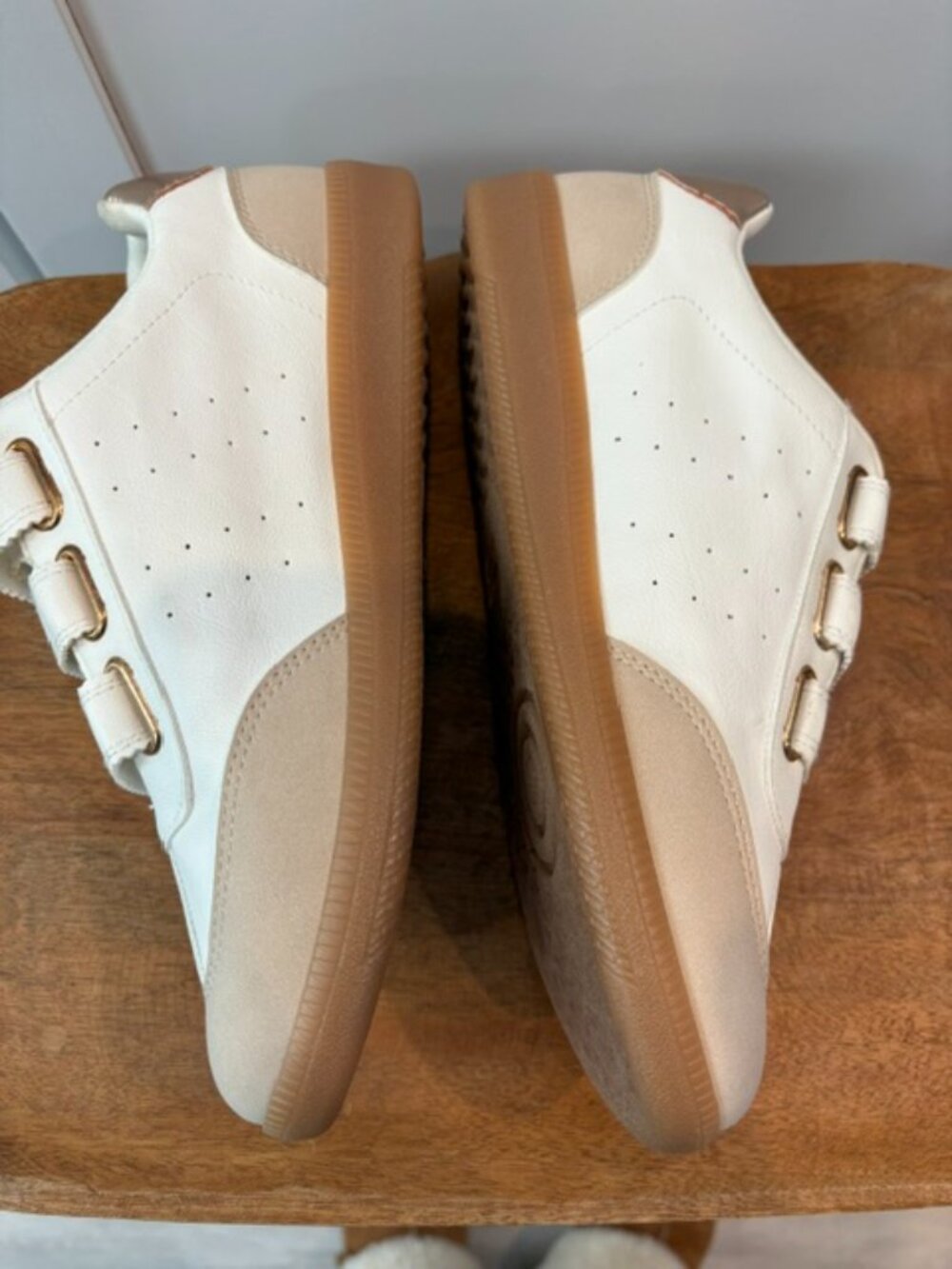 Dolce Vita "Quick" Velcro Sneakers Beige Gold Size 8 Trendy Strap Shoes - Picture 2 of 5
